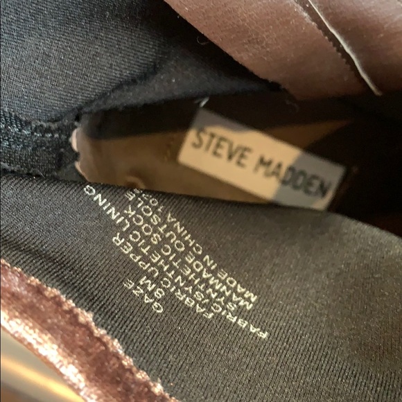 Steve Madden mauve velvet booties (8) - Picture 6 of 6